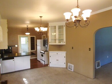 Dining Room/Kitchen
