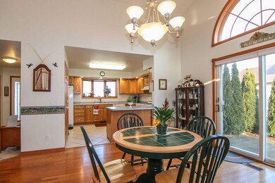 205 4th St, Brooklyn, WI 53521 - photo 3