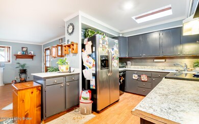 9305 Fairground Rd, Louisville, KY 40291 - photo 4