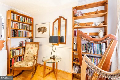 2213 Canary Ct, Baltimore, MD 21231 - photo 3