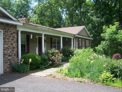 1570 Old Plains Rd, Pennsburg, PA 18073 - photo 2