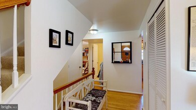 6217 Hidden Canyon Rd, Centreville, VA 20120 - photo 4
