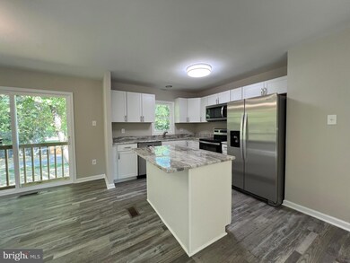 705 Sherwood Ln, Fredericksburg, VA 22407 - photo 6