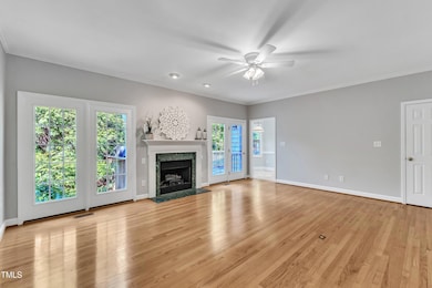 21-8113 Huskfield-33