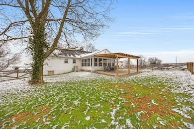 864 Escondida Rd, Paris, KY 40361 - photo 4