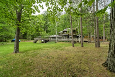 5585_N_Red_Maple_St-74