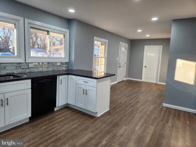 1910 River Rd, Burlington, NJ 08016 - photo 6