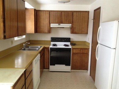 843 NW Columbia St, Bend, OR 97701 - photo 3