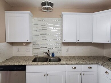 706 Geneva Dr, Wake Village, TX 75501 - photo 4