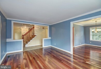 8511 Rehoboth Ct, Vienna, VA 22182 - photo 5