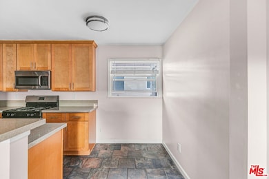 3996 Berryman Ave, Los Angeles, CA 90066 - photo 2