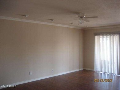 living room_640x480