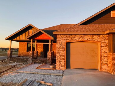 921 E Thorndale Dr, Nixa, MO 65714 - photo 2