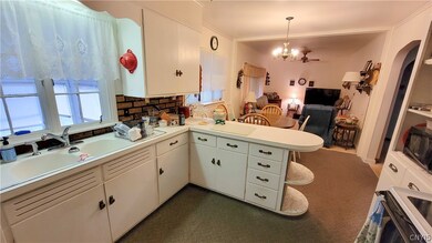 75 Garrow St, Auburn, NY 13021 - photo 6