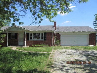 10952 N 100 W, Fountaintown, IN 46130 - photo 2