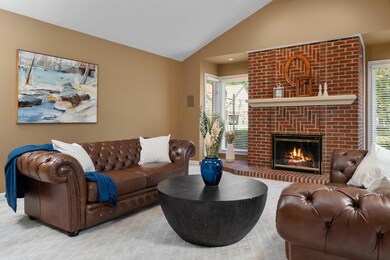 1644 Newcastle Ct, Rochester Hills, MI 48306 - photo 2