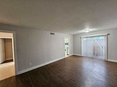 7611 Paula Dr unit 3, Tampa, FL 33615 - photo 5