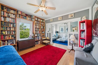 Walsh-36150_9th_St-032-Broken_Banjo-WEB