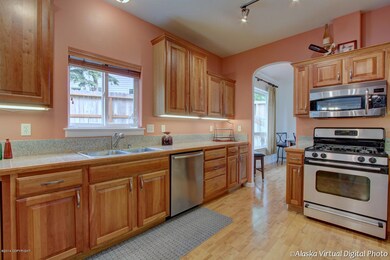 Cherry Kitchen w/granite tile counters