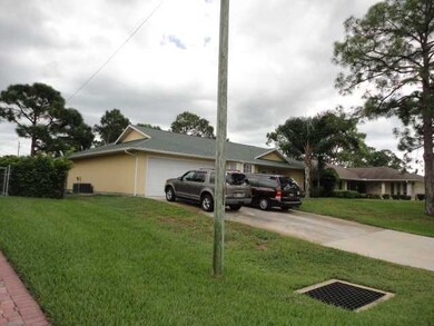 109 Nebraska Cir, Sebastian, FL 32958 - photo 2