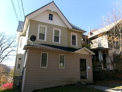 17 Loomis St, Little Falls, NY 13365 - photo 4