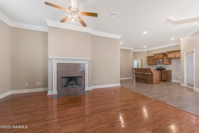 208Creekside-2-4