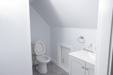 22 King St unit 2, Taunton, MA 02780 - photo 7