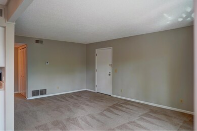 Living Room (2)