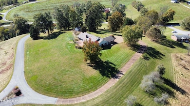 153 Triangle Ln, Tazewell, TN 37879 - photo 5