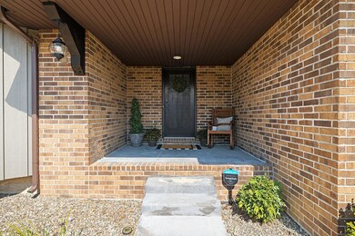 608 N 38th St, Nixa, MO 65714 - photo 2