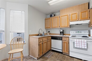 10 E Casino Rd unit D15, Everett, WA 98208 - photo 5