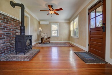 349 SW 12th St, Redmond, OR 97756 - photo 7