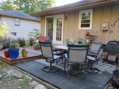 2301 SE Austin St, Oak Grove, MO 64075 - photo 2