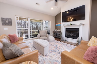 308 Ridgeside Ct, West Union, SC 29696 - photo 3