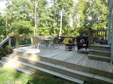 Patio/Deck - Gorgeous deck with wonderful privacy 