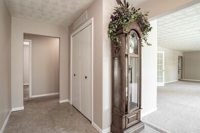 6711 Mohican Trail, Fort Wayne, IN 46804 - photo 4