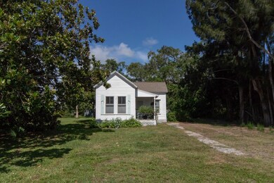 909 Louisiana Ave, Sebastian, FL 32958 - photo 2