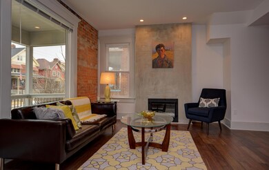 Living Room (4)