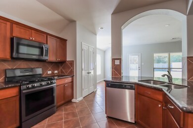 240 Country Crossing Cir, Magnolia, TX 77354 - photo 5