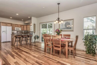 1636 NW Ivy Ave, Redmond, OR 97756 - photo 7