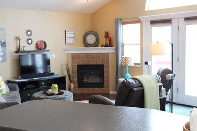 Living Area Photo 2
