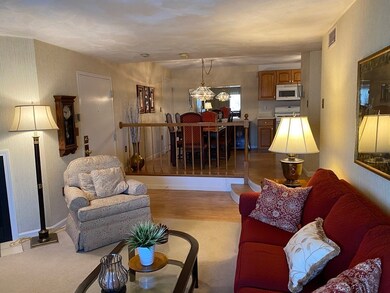 1212 Vfw Pkwy unit 21, West Roxbury, MA 02132 - photo 5