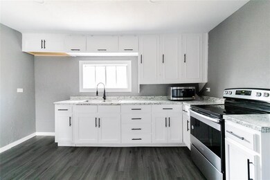 1709 W Johnson St, Denison, TX 75020 - photo 3