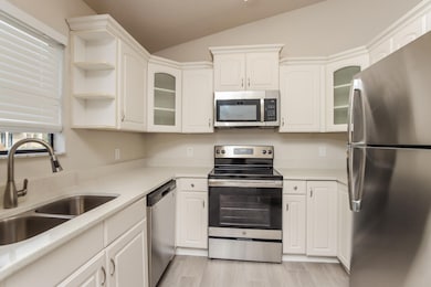 022-photo-kitchen-13547609