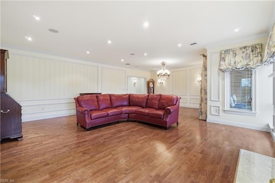 1104 Botetourt Gardens unit A6, Norfolk, VA 23507 - photo 5