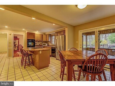 538 N Walnut Rd, Kennett Square, PA 19348 - photo 5