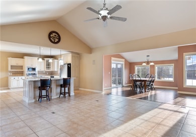 21 White River Ln, Holiday Island, AR 72631 - photo 6