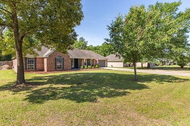 225 Hunters Glen Dr, Lufkin, TX 75904 - photo 3