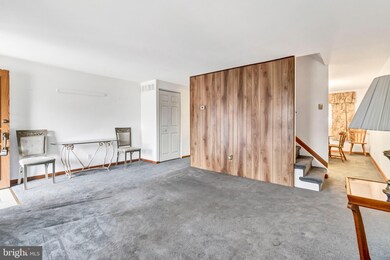 1002 Foxcroft Ln, Essex, MD 21221 - photo 6