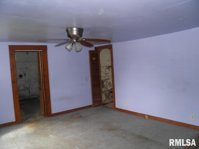 1903 Hershey Ave, Muscatine, IA 52761 - photo 3